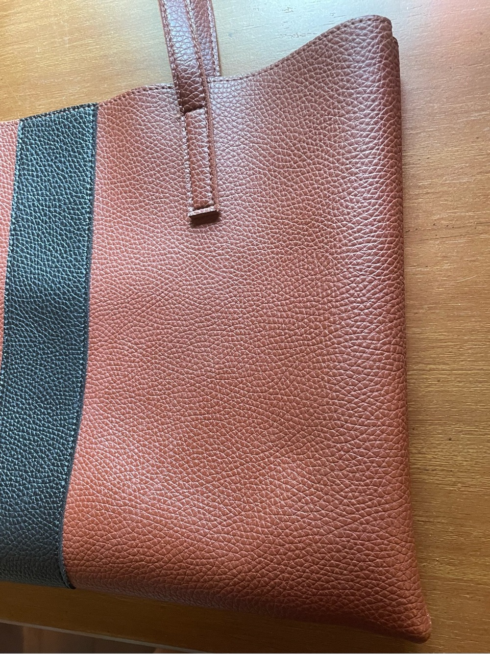 VINCE CAMUTO Luck Brown w/ Black Stripe Vegan Leather Tote Bag - Picture 3 of 10